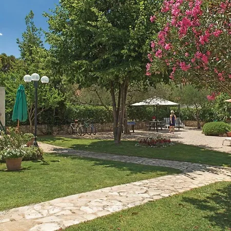 Spacious In Jadrija With Terrace * Šibenik