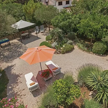 Spacious In Jadrija With Terrace Šibenik
