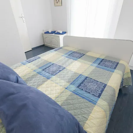 Spacious In Jadrija With Terrace Daire *