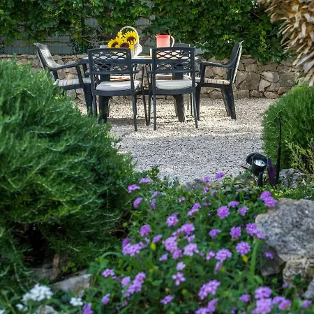 Spacious In Jadrija With Terrace Daire Šibenik