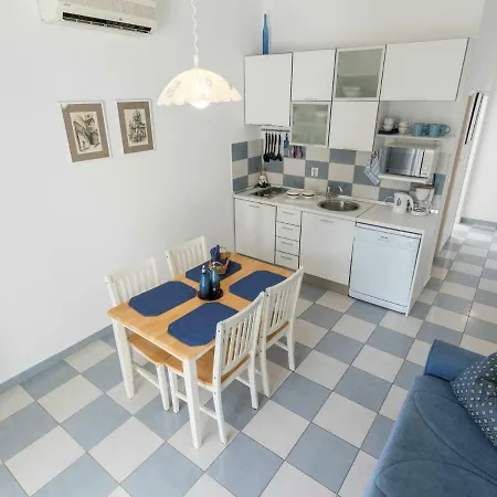 Daire Spacious In Jadrija With Terrace Šibenik
